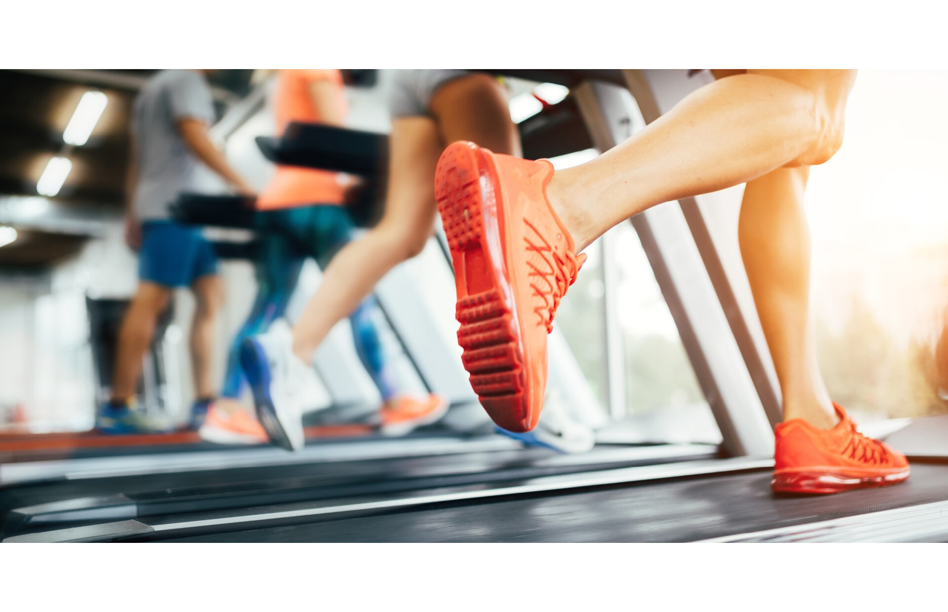 Running on a treadmill: how to start? Discover its drawbacks, benefits and effects.